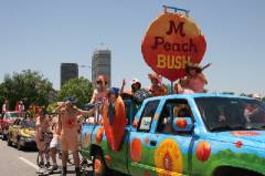 2006_ArtCar_3_Parade 298 